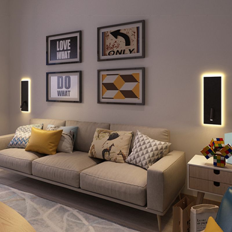 Lámpara de pared LED geométrica de aluminio en la simplicidad moderna de la luz de la pared de lectura de 2 luces para el dormitorio