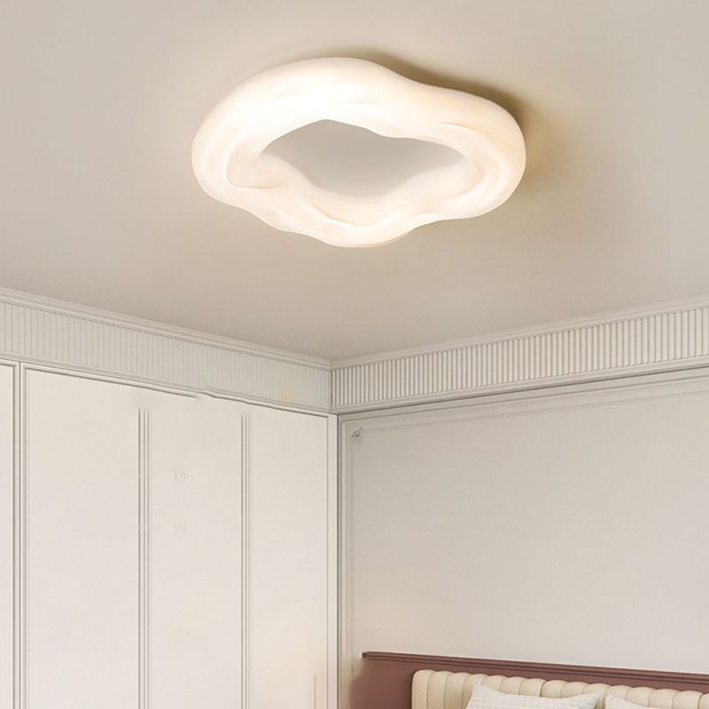White Flush Mount Lighting Modernism LED Ceiling Light for Foyer