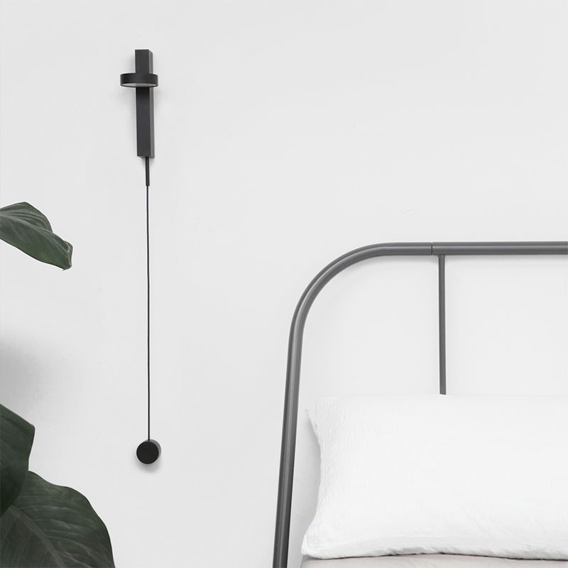 Round Metal Wall Sconce Modern Style 1-Light Wall Mount Lighting