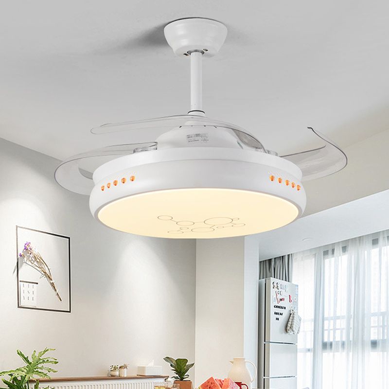 42 "brede LED Round Semi Flush Mount Simple Black/White Finish Metal 3 Clear Blades Hangende ventilatorlicht met acryltint