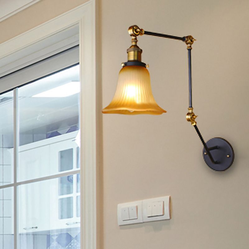 Vidry Amber Black Wall Splighting Bell Sombra de luz industrial de 1 luz con brazo ajustable