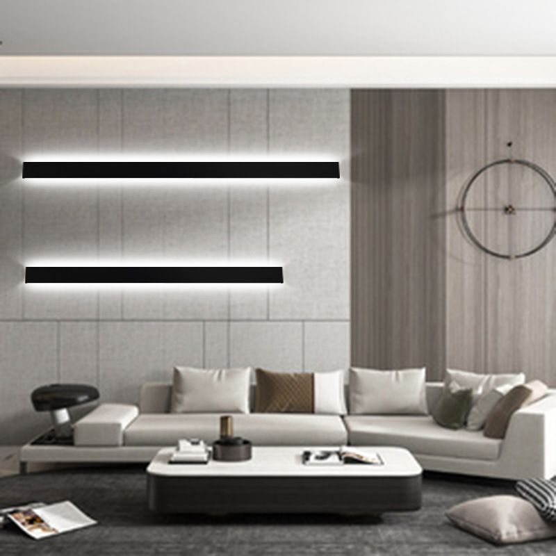 Linear Shape Metal Wall Lighting Modern 1 Light Wall Mounted Light Fixture in Black