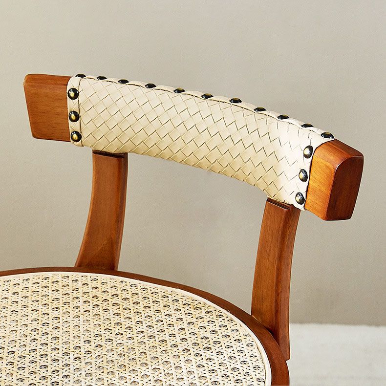 Contemporary Round Footrest Bar Stool Solid Wood Rattan Bar Stool