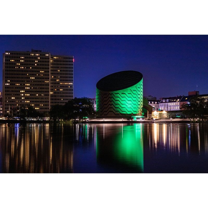 City Night View Mural Wallpaper Mildew Resistant Wall Covering for Meeting Room Decoration