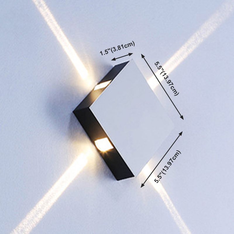 Geometrische Form Metallwandbeleuchtung moderner Stil 4 Leuchten Wandmontage Beleuchtung in Silber