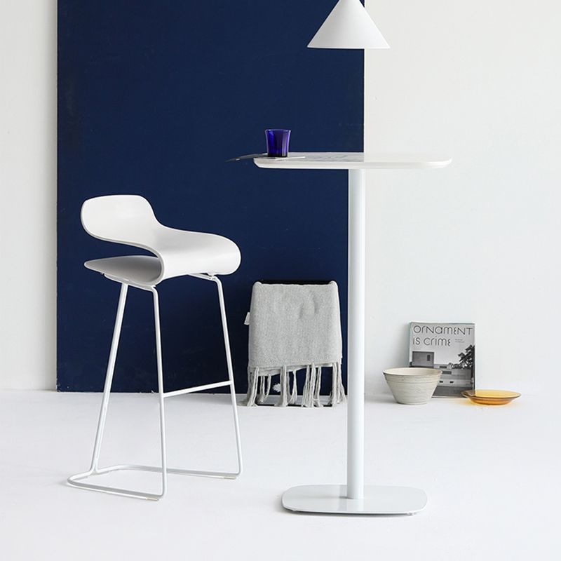 Contemporary Footrest Low Back Barstool Plastic Matte Finish Coffee Shop Stool