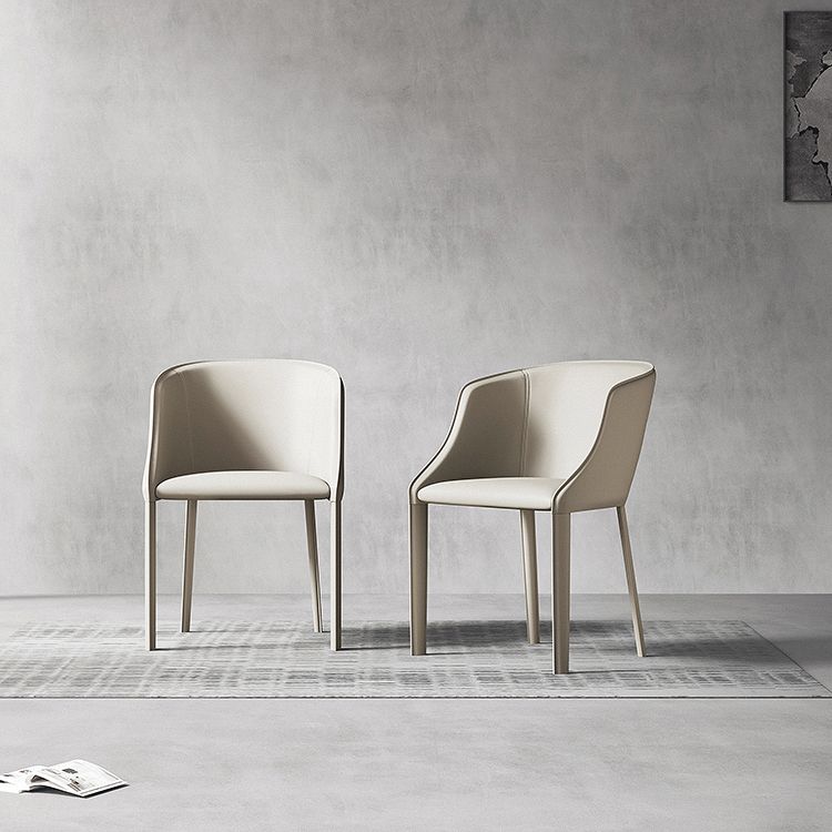 Chaise de salle à manger contemporaine en métal et cuir, chaise à dossier solide avec bras