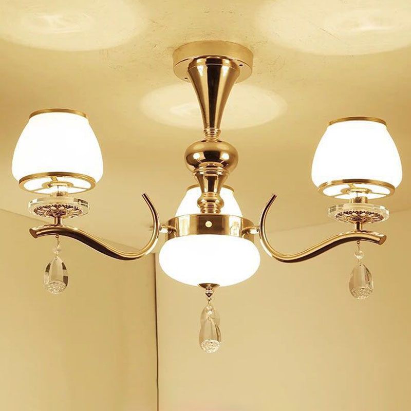 Iluminación colgante de sombra de oro de urna lámpara de vidrio blanco modernista colgante con gota de cristal