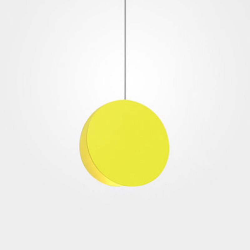 Shell Inspired Round Pendant Lamp Macaron Style Metal 1-Light Diner Ceiling Light