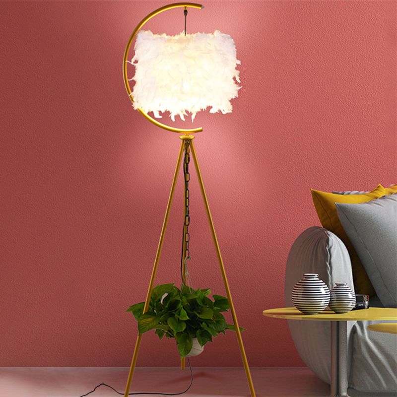Drum Floor Standing Light with Feather Deco Contemporary Fabric Single Bedroom Tri-Leg Floor Lamp in Black/Gold