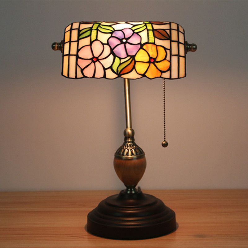 Tachage de vitraux Rose / Plum Blossom / Lotus Nightstand Lampe Tiffany Style Table de la tête de tête simple pour chambre à coucher