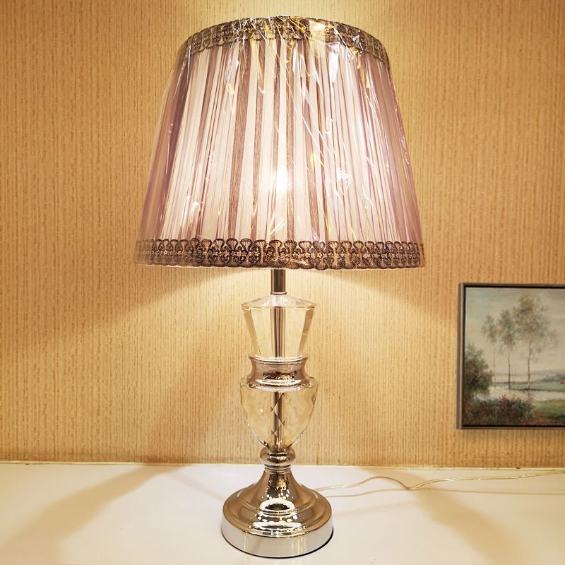 Lámpara de mesa con curvas rosa Nordic 1 Cabeza Faceta de cristal Luz de escritorio con sombra de tela
