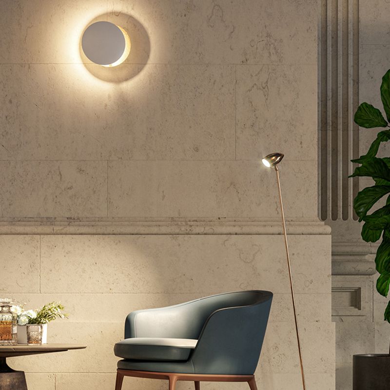 1-Light Round Wall Mounted Lighting Modern Style Metal Wall Lighting Fixtures
