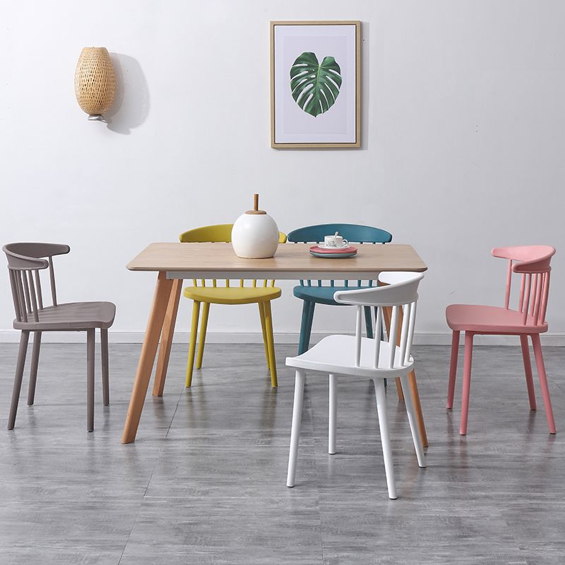 Contemporary Style Plastic Dining Armchair Windsor Back Side Chair for Home
