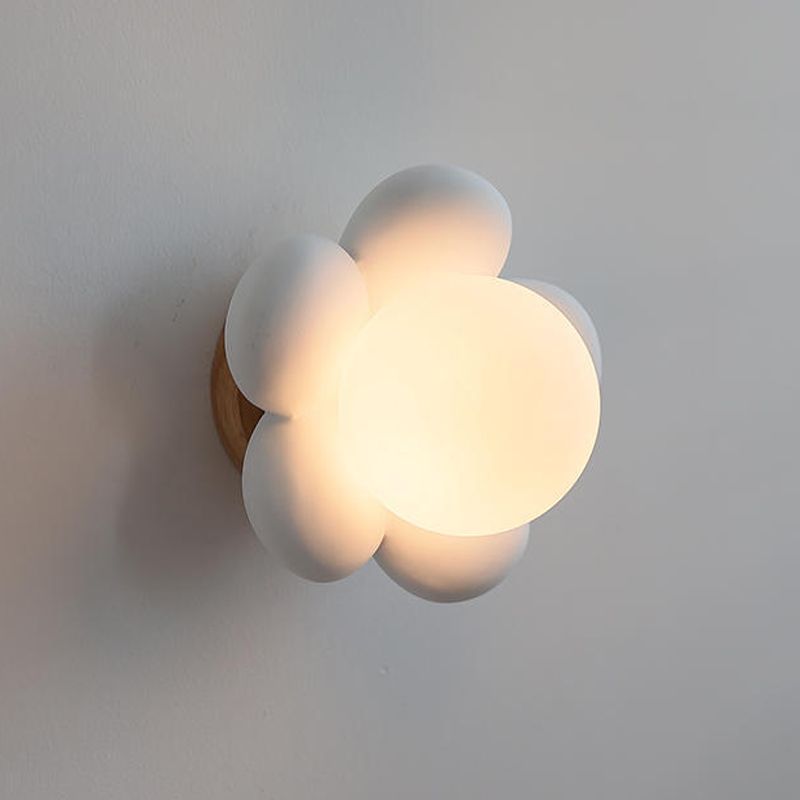 Modern White / Pink Wall Light Fixture Minimalist Wall Light Sconce for Bedroom