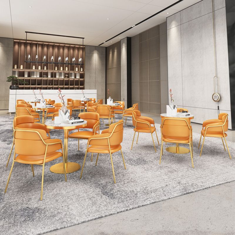 1/3/4/5 PCS Metal Scandinavian Dining Spory Set avec ensemble de dinet de table à l'intérieur rond