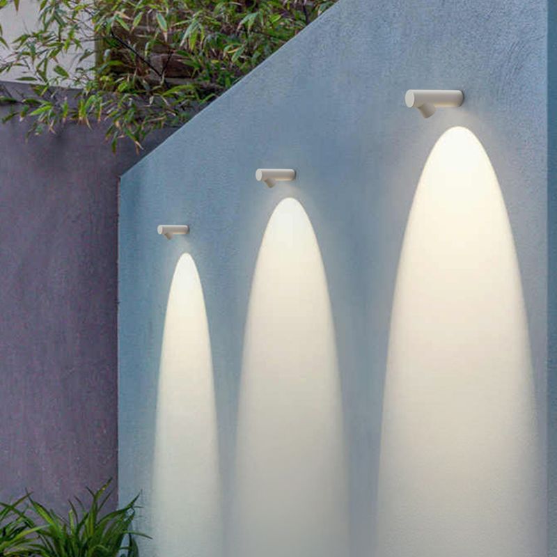 Aluminum LED Wall Fixture in Black / White Finish Modern Wall Spotlight