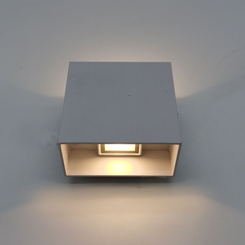 Square Shape Wall Lighting Modern Style Metal 2 Lights Sconce in Black/White