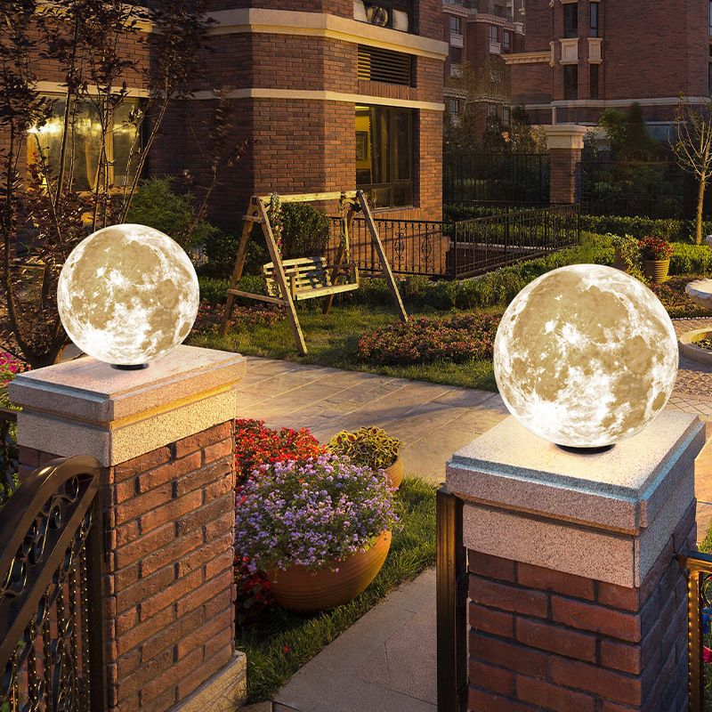 Modern Ball Shape Solar Energy Pillar Lamp with Plastic Shade for Outdoor