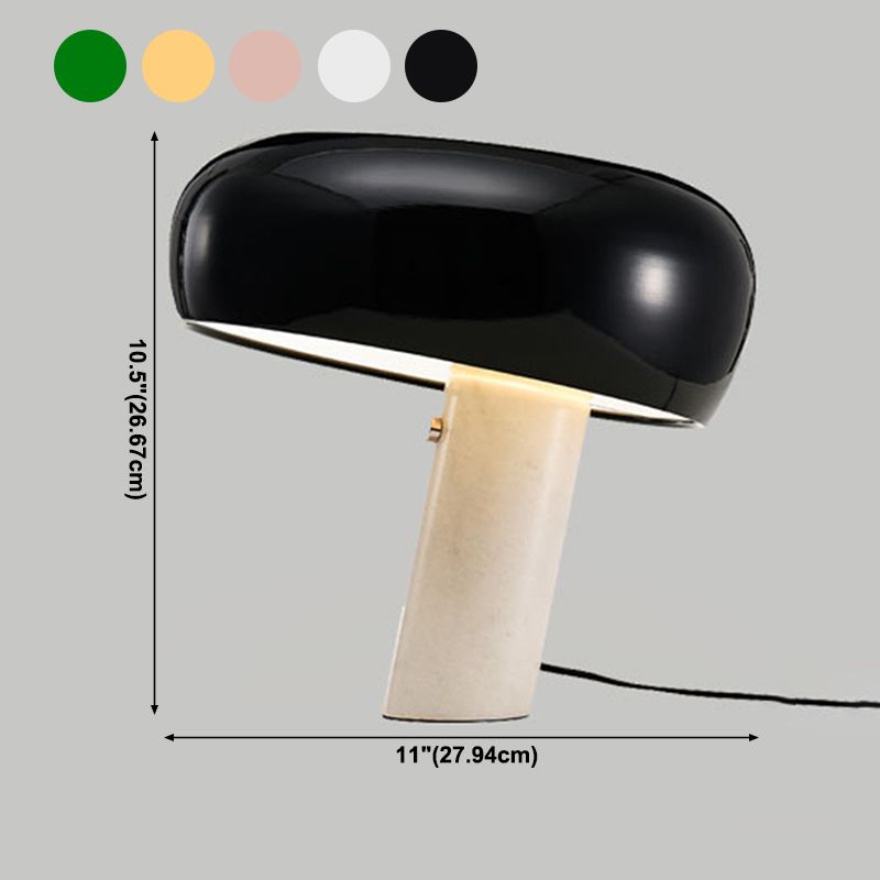 Lampada da tavolo Macaron colorata nordica Lampada da scrivania in stile moderno per camera da letto studio