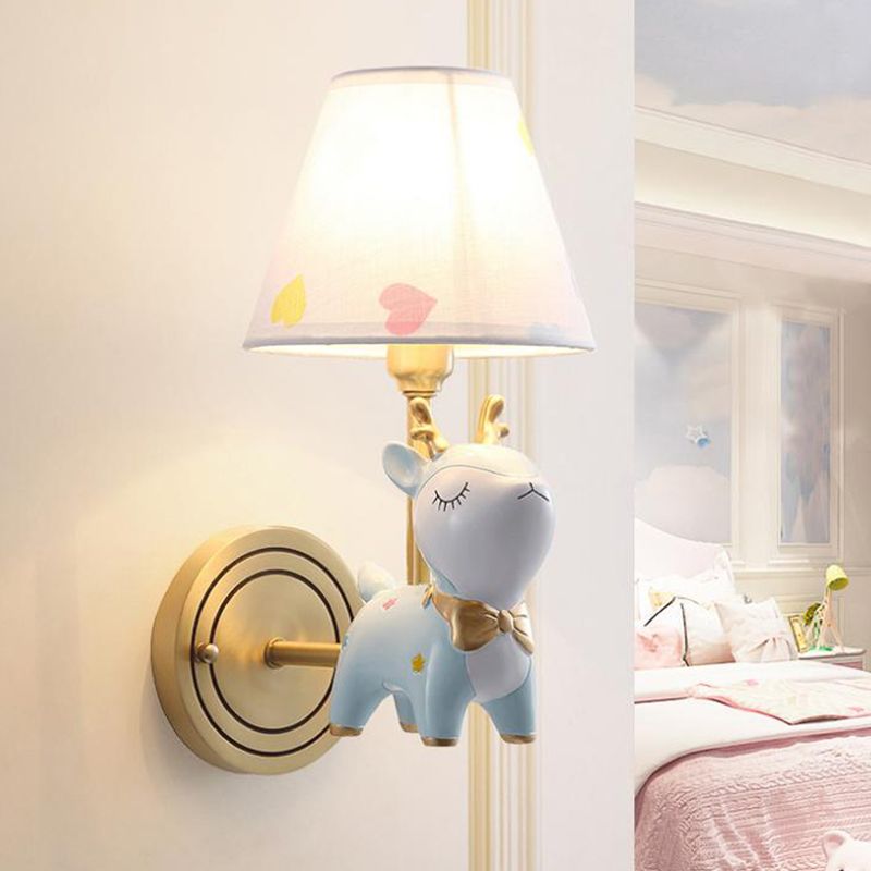 Geometrische wandwandeling Kinderstijl Metalen wandmontage Lichtmontage met stofschaduw