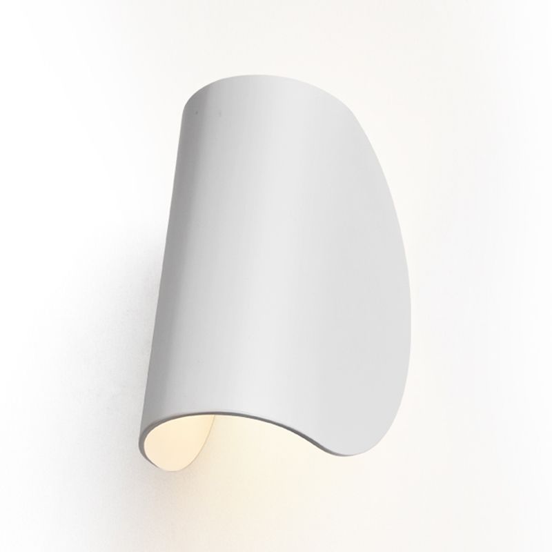 Nordic Style Metal Wall Light Geometric Shape LED Wall Sconce for Bedroom