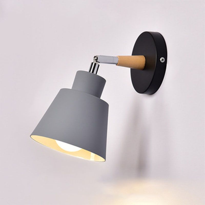 Stile moderno a forma di lampada a parete a forma di svasatura metallo 1 lampada da parete leggera