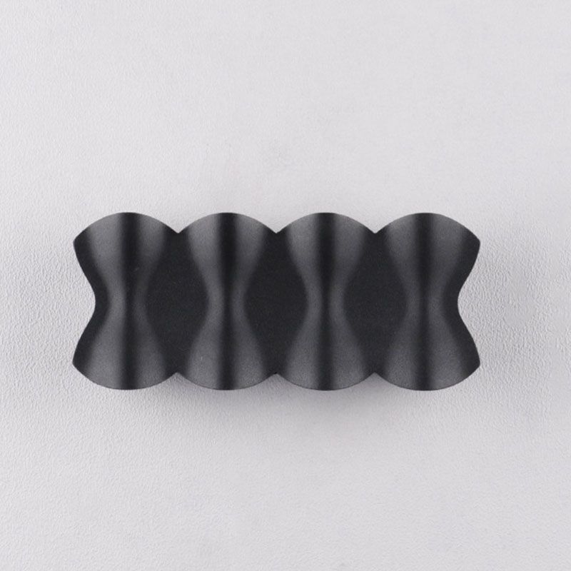 Zwarte geometrische LED -wandlamp in moderne beknopte aluminium outdoor waterdichte wandwandeling