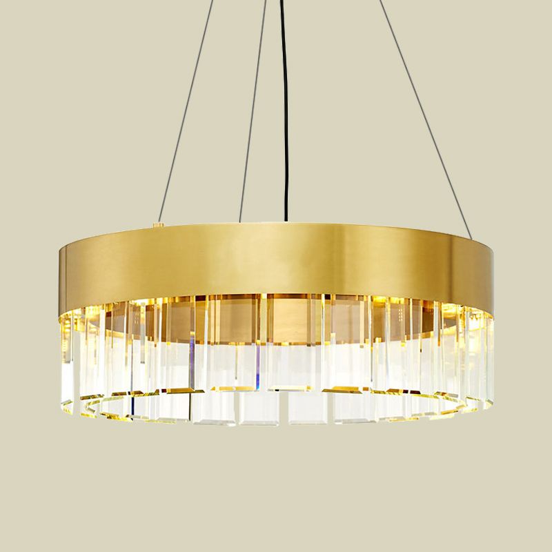 Runde Metallkronleuchter Anhänger Licht Minimalist 8 Lichter Goldaufhängung Lampe mit Kristalldetails