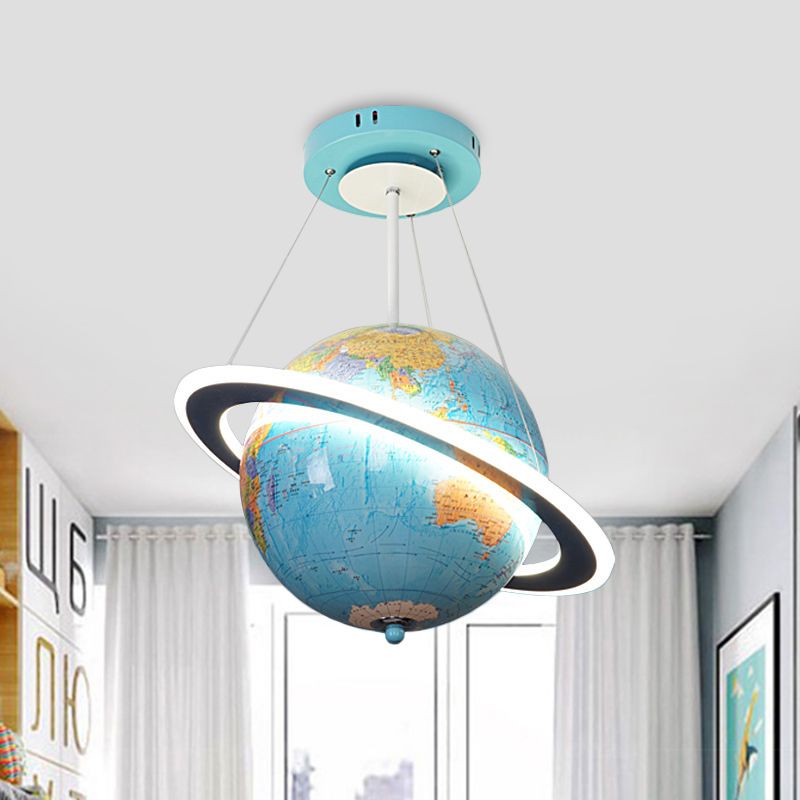 Geographic Globe Globe Pendant Light Kids Metal Bedroom LED Plafond LED Chandelier en jaune / bleu