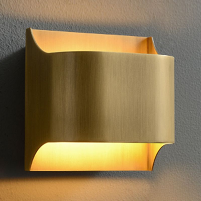 Moderner Stil Geometrischer Wandmontaglampe Metall 1 Lichtwandbeleuchtungsideen im goldenen Finish