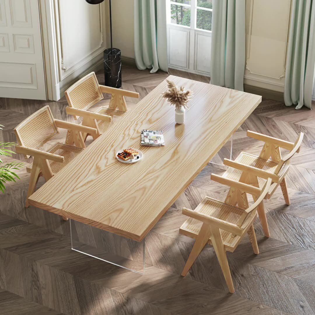 Pine Wood Dining Table Traditional Luxury Dining Table with 3 Legs
