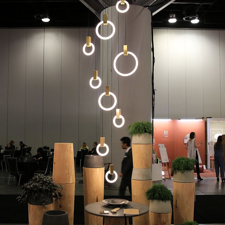 Luce appesa a LED in oro in alluminio in moderno luce a filo in ferro battuto in ferro battuto con tonalità acrilica