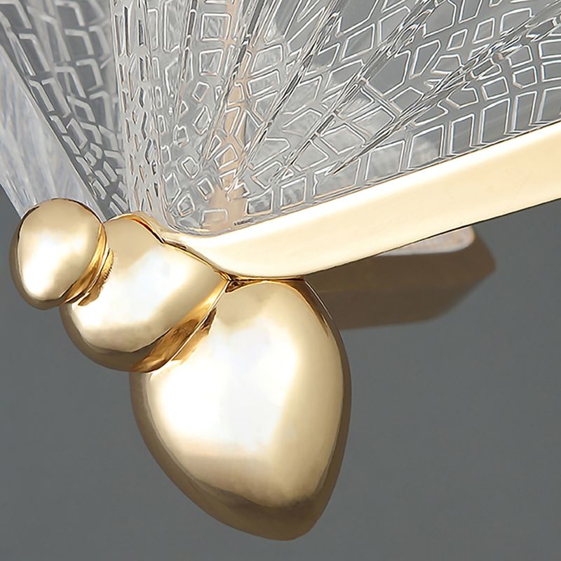 Éclairage pendentif en or