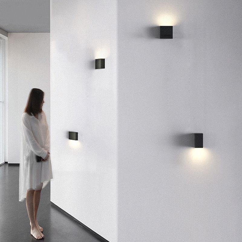 1-Light Wall Light Lamp Sconce Modern Style Geometric Aluminum Wall Mounted Lighting in Black