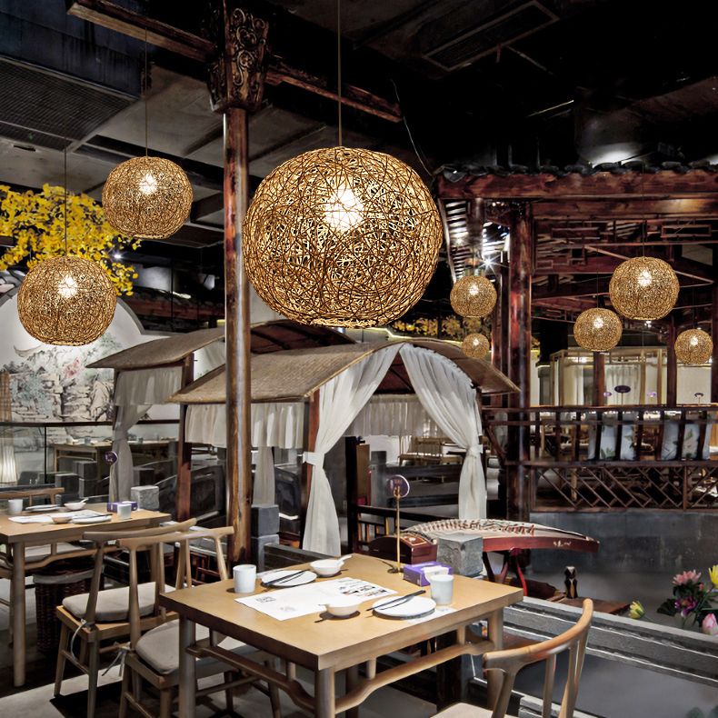 Rattan gewebter Globe Anhänger Einfachheit 1-Licht-Suspension Licht für den Untersuchungsraum