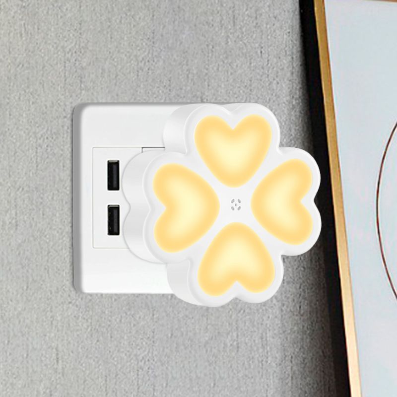 Lampada notturna da plug-in per trifoglio moderno a parete a parete a led con tonalità di plastica
