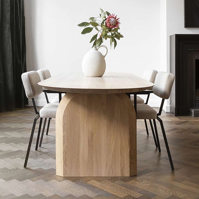 Oval Doppelpodest modern