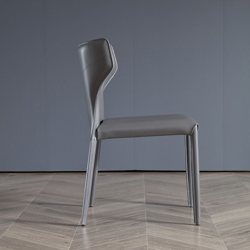 Chaise d'appoint en cuir de selle, style design, finition mate, chaise de salle à manger à oreilles