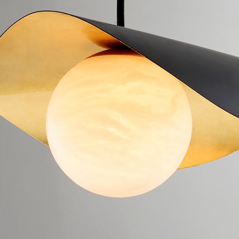 Éclairage de suspension en forme de feuille de lotus postmoderne Métal 1-Light Dining Room Hanging Light