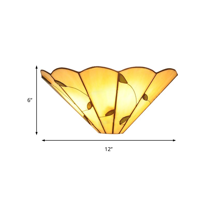 Tiffany Style Conical Wall Sconce with Leaf Pattern Art Glass Wall Light in Beige for Dining Room