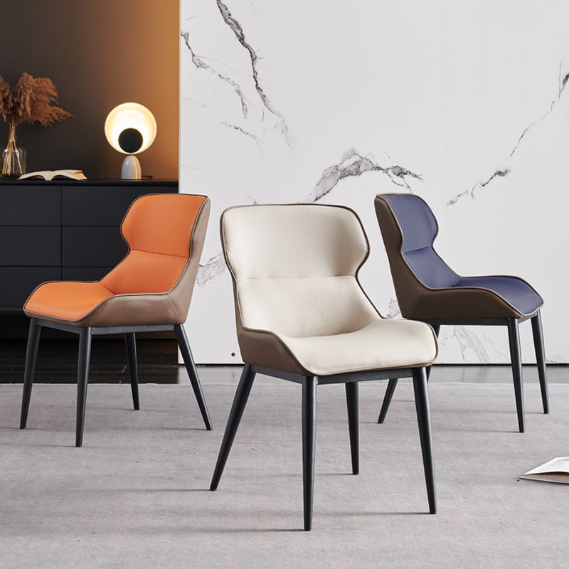 Silla auxiliar de cuero contemporánea para sala de estar con acabado mate Wingback Silla de comedor