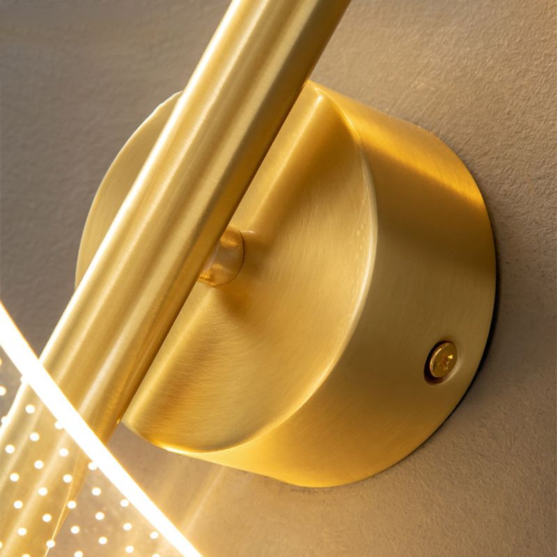 Modernism Single Wall Mounted Sconce LED Acrylic Wall Light in Black/Golden Finish