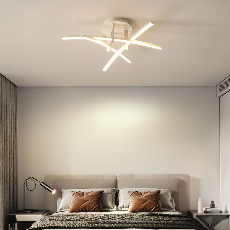 Style moderne linéaire plafonnier métal métal plafond multi-tête plafond pour restaurant