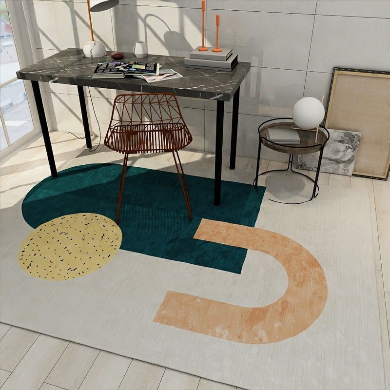 Lässiger mehrfarbiger Geo-Teppich aus Baumwollmischung, moderner Teppich, haustierfreundlich, maschinenwaschbarer Teppich zur Dekoration