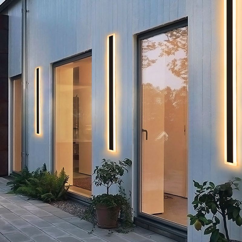 Modern Style Linear Shape Wall Sconce Metal 1 Light Sconce Lighting for Outdoor
