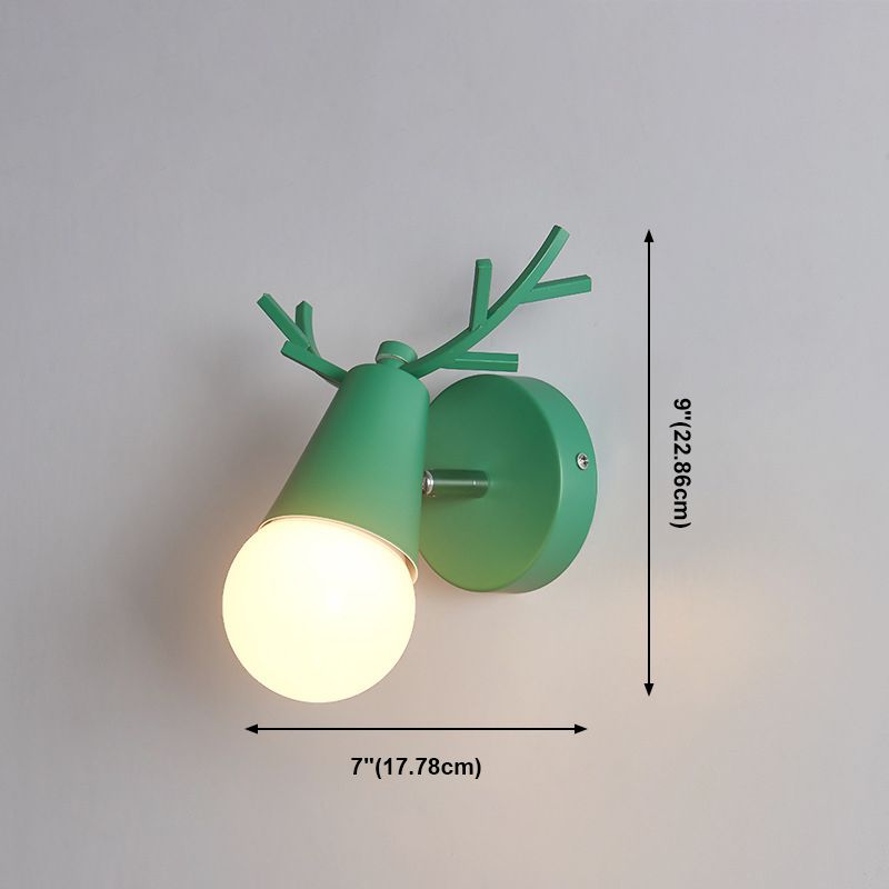 Moderna forma de asta de la asta de la asta de la pared de la pared de metal 1 Luz apliques con cabeza de ciervo