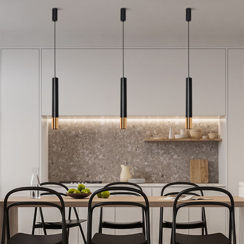 Forma del cilindro Libra del soffitto sospeso in metallo 1 Moderna luce a sospensione in nero