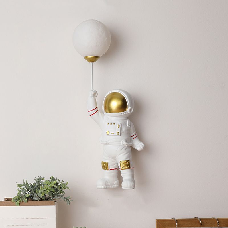 1 - Light Resin Wall Lighting Fixture , Astronaut and Globe Shape Wall Light