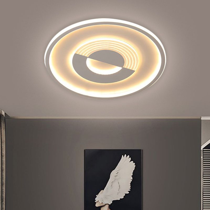 16"/19.5" W Round Acrylic Ceiling Lamp Minimalist LED Black/White Flush Mount Lighting in Warm/White Light for Bedroom